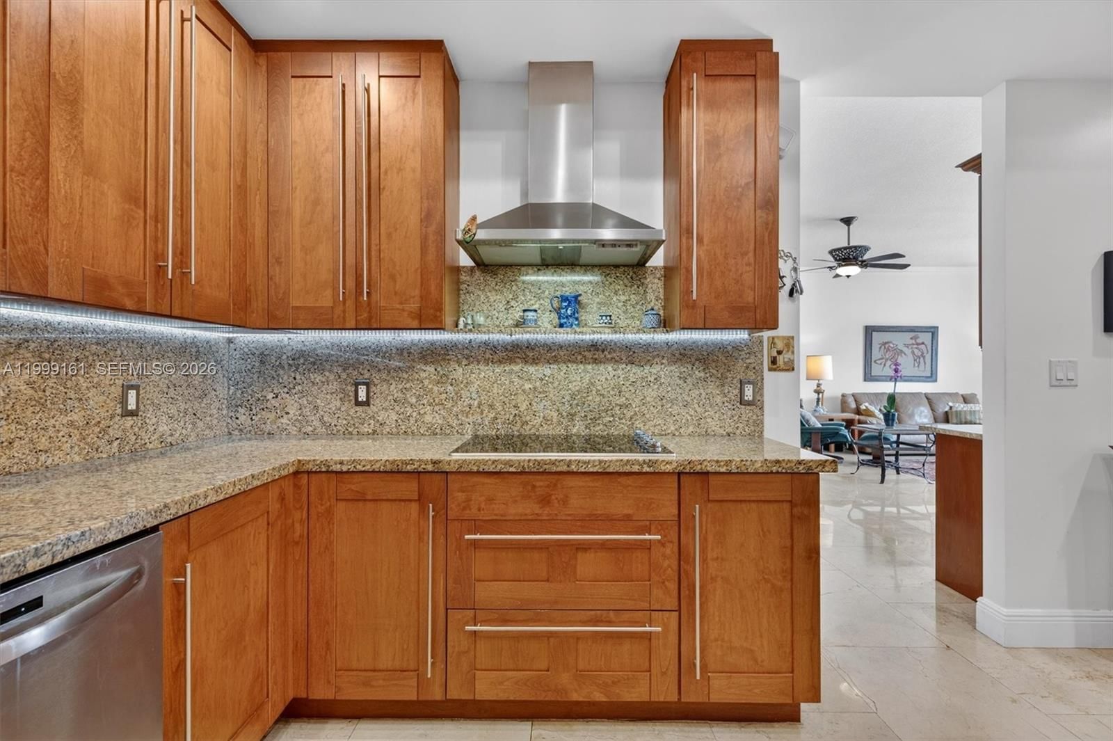 Real estate property located at 650 Valencia Ave #302, Miami-dade, Valencia Grande Condo, Coral Gables, FL