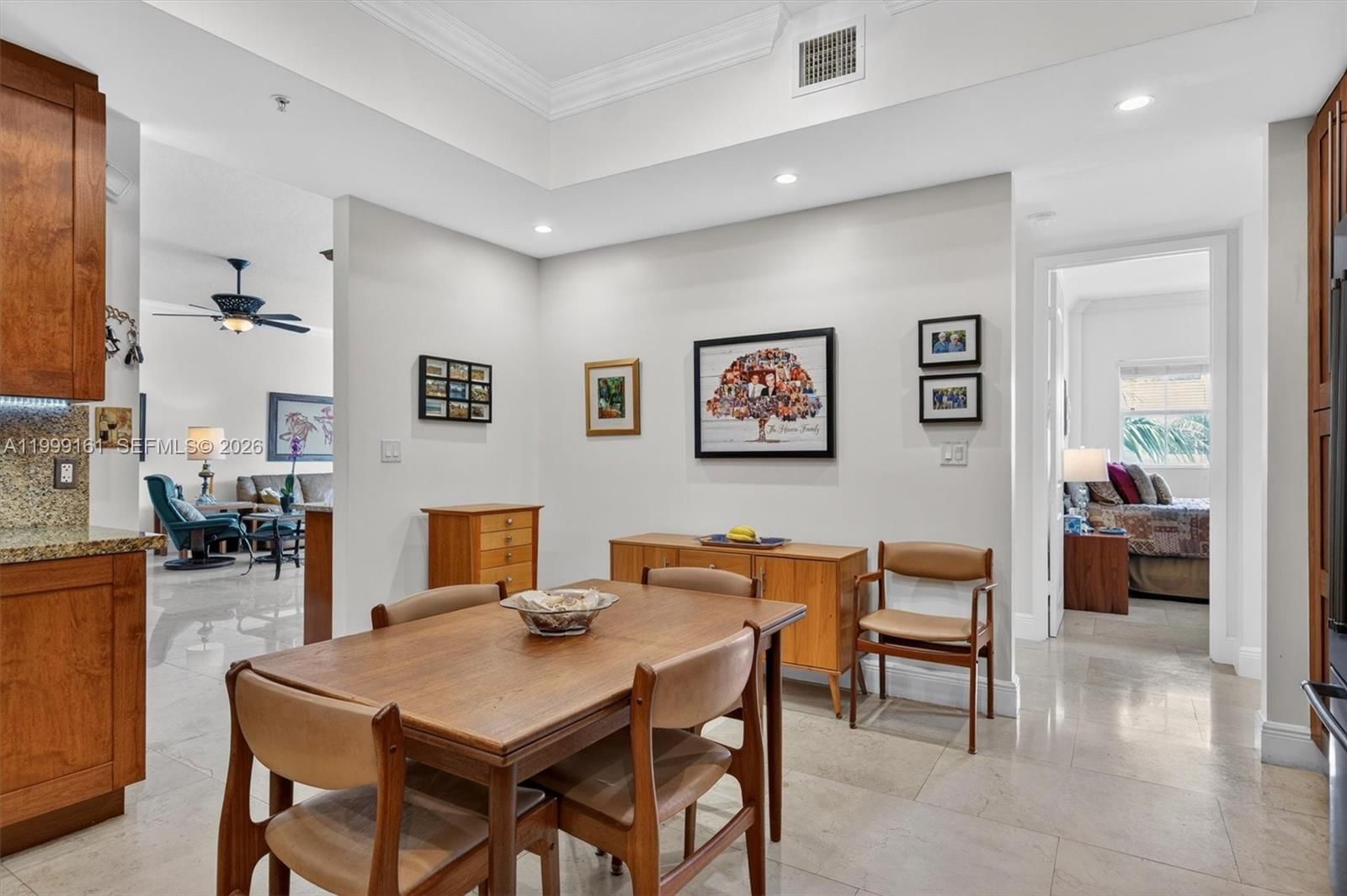 Real estate property located at 650 Valencia Ave #302, Miami-dade, Valencia Grande Condo, Coral Gables, FL