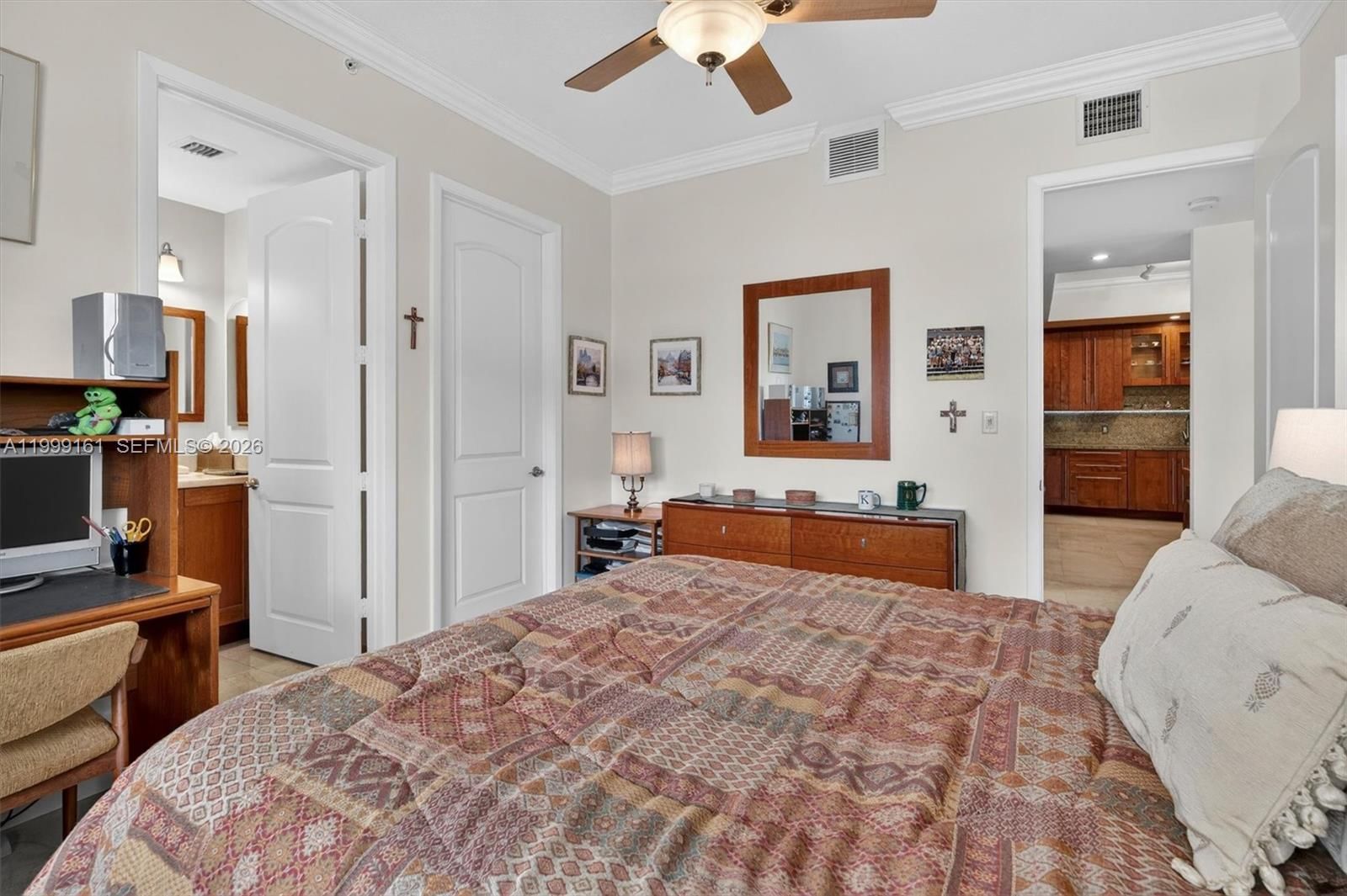 Real estate property located at 650 Valencia Ave #302, Miami-dade, Valencia Grande Condo, Coral Gables, FL