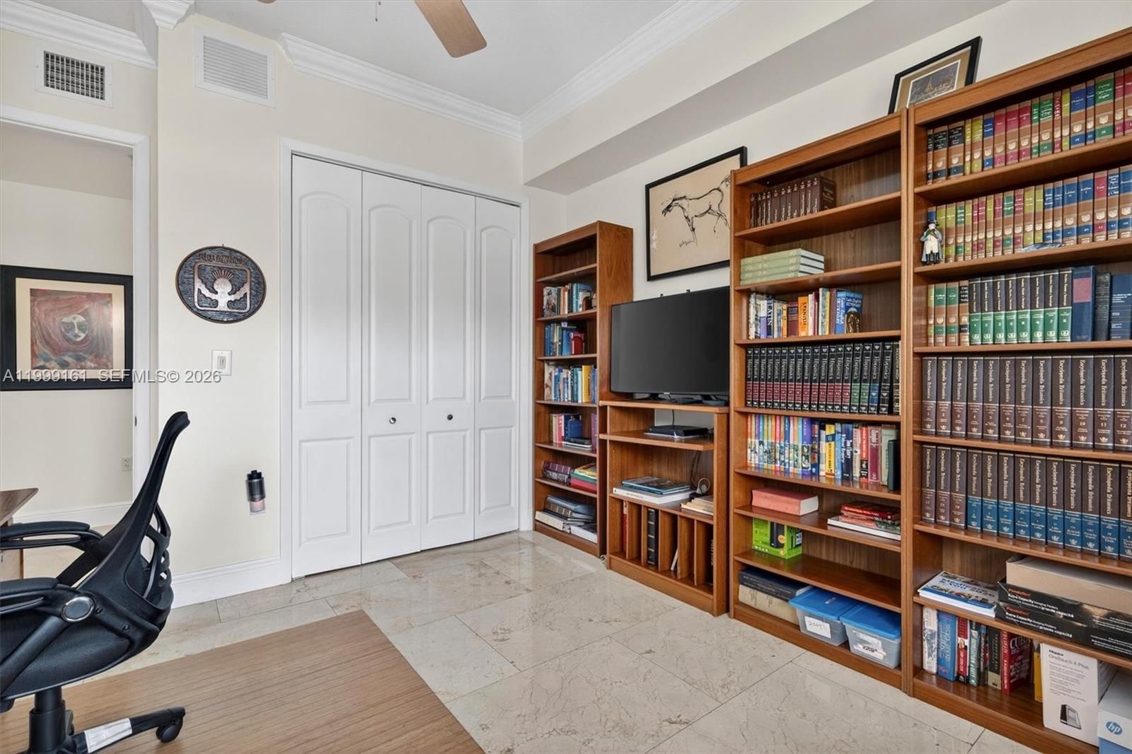 Real estate property located at 650 Valencia Ave #302, Miami-dade, Valencia Grande Condo, Coral Gables, FL