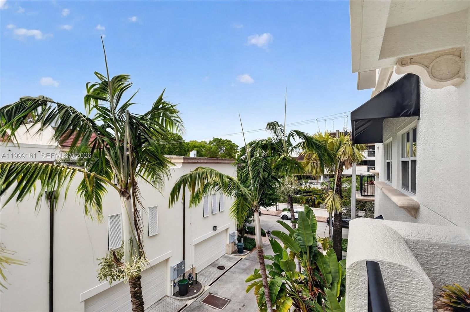 Real estate property located at 650 Valencia Ave #302, Miami-dade, Valencia Grande Condo, Coral Gables, FL