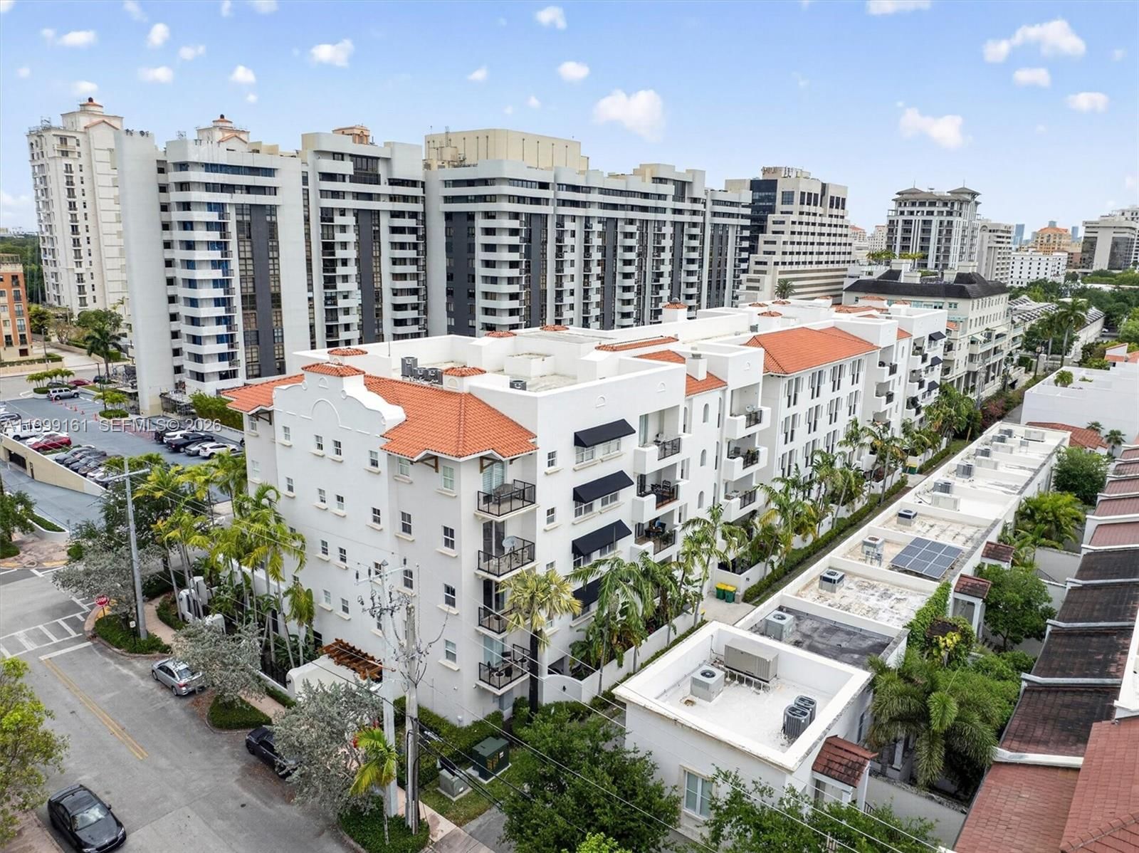 Real estate property located at 650 Valencia Ave #302, Miami-dade, Valencia Grande Condo, Coral Gables, FL