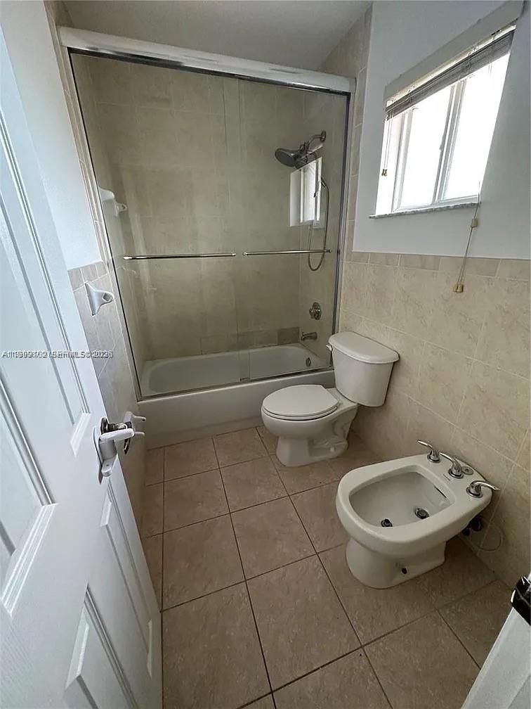 Real estate property located at 3783 201st Ter, Miami-dade, Jordans Landing, Miami Gardens, FL