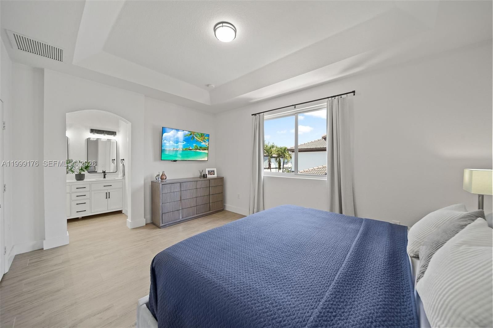 Real estate property located at 11613 78th St, Miami-dade, Doral Isles North Sec Two, Doral, FL