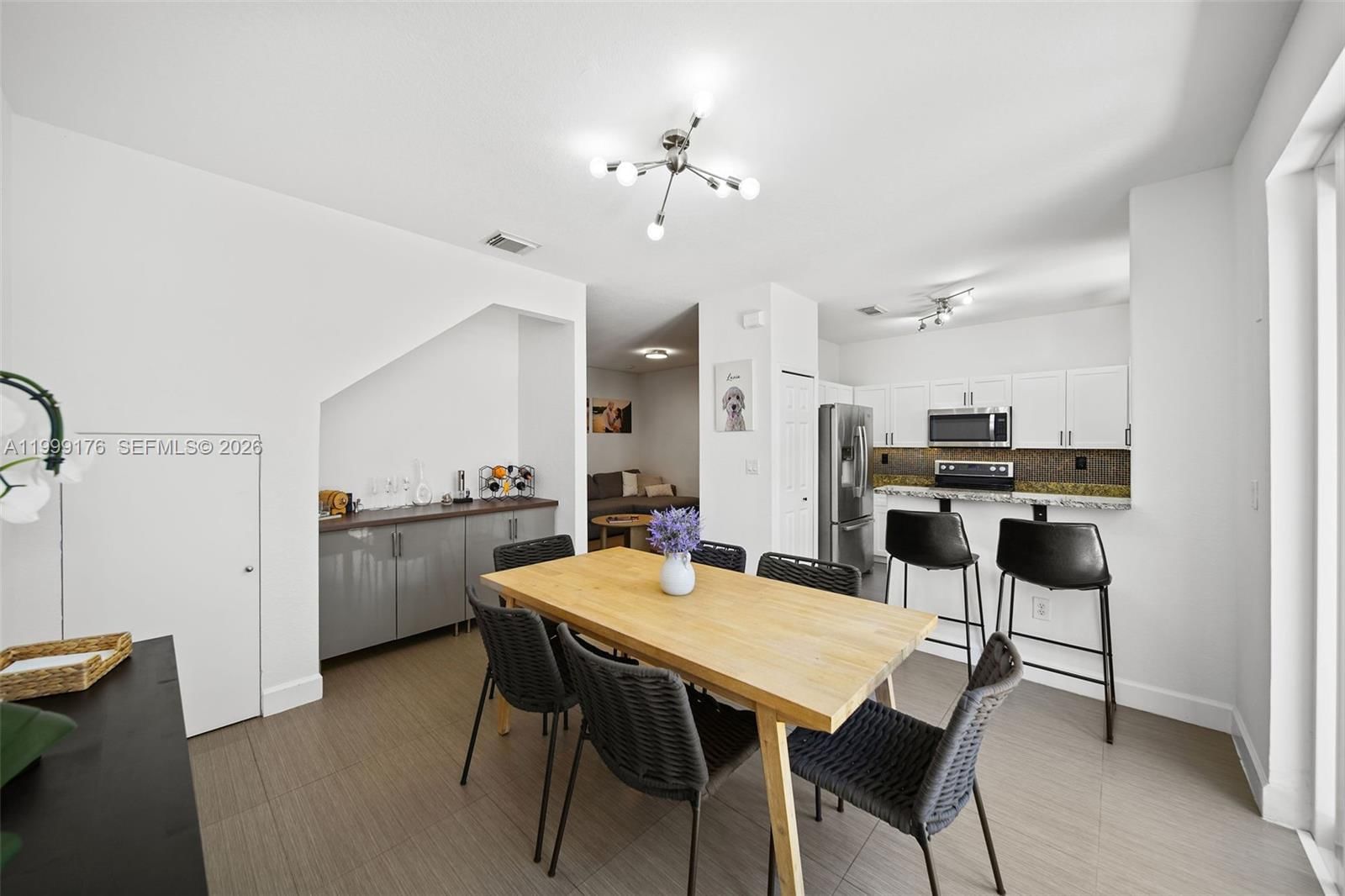 Real estate property located at 11613 78th St, Miami-dade, Doral Isles North Sec Two, Doral, FL