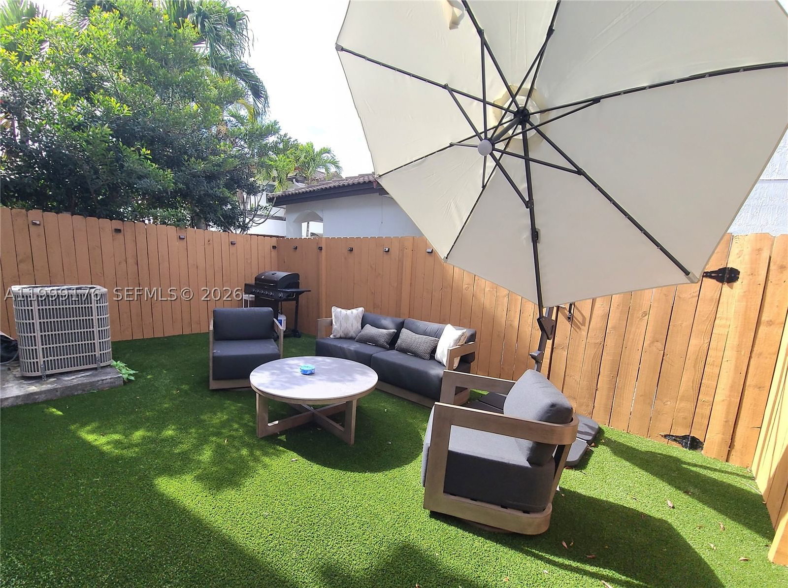 Real estate property located at 11613 78th St, Miami-dade, Doral Isles North Sec Two, Doral, FL