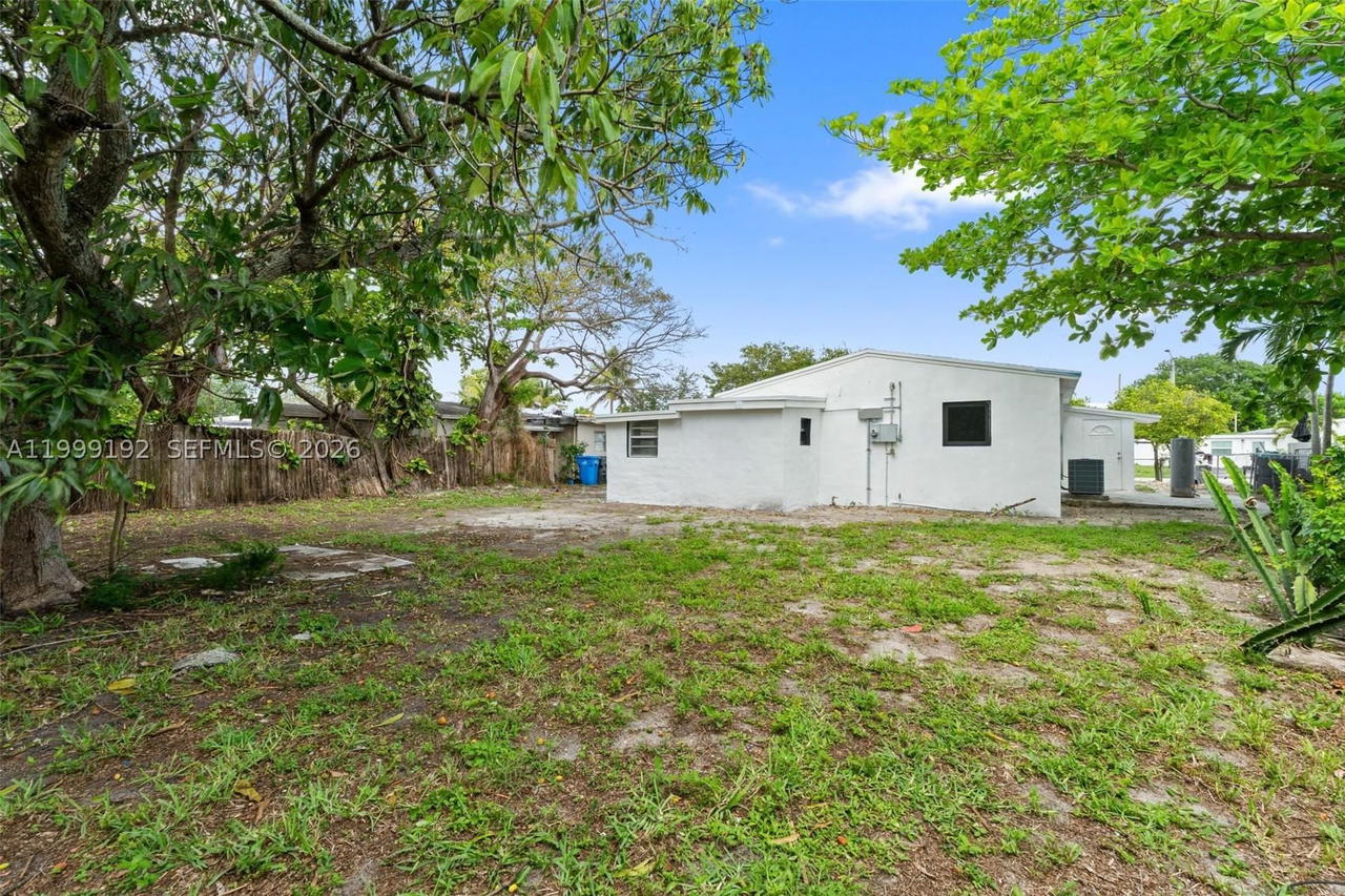 Real estate property located at 4520 33rd Dr, Broward, Lake Forest Sec 2, West Park, FL