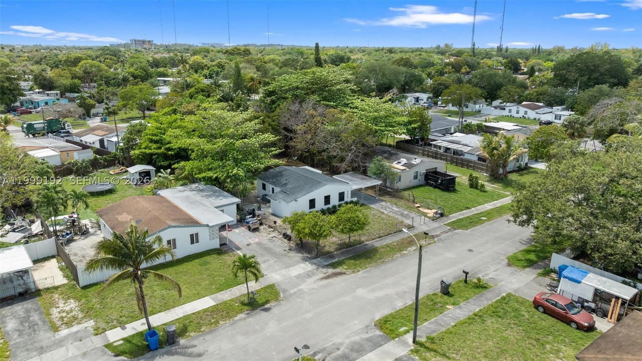 Real estate property located at 4520 33rd Dr, Broward, Lake Forest Sec 2, West Park, FL