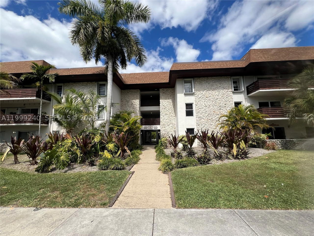 Real estate property located at 7473 82nd St A209, Miami-dade, Dadeland Capri Condo, Miami, FL