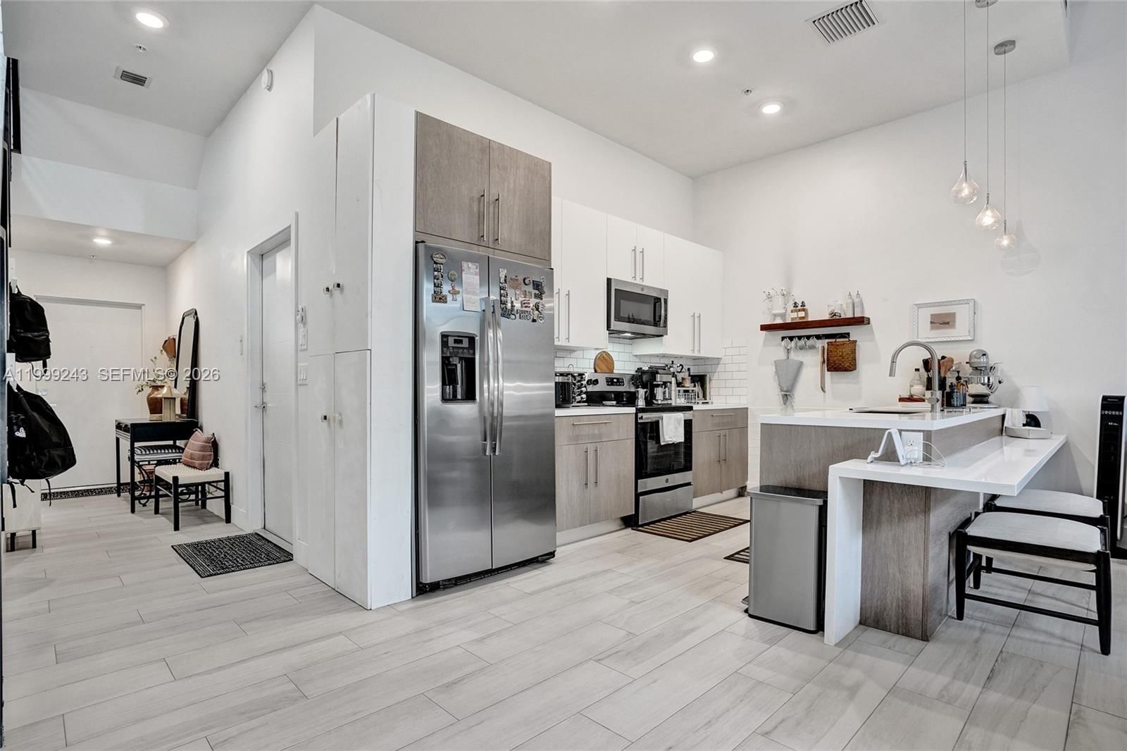 Real estate property located at 4373 9th St, Broward, Plantation Business Park, Plantation, FL