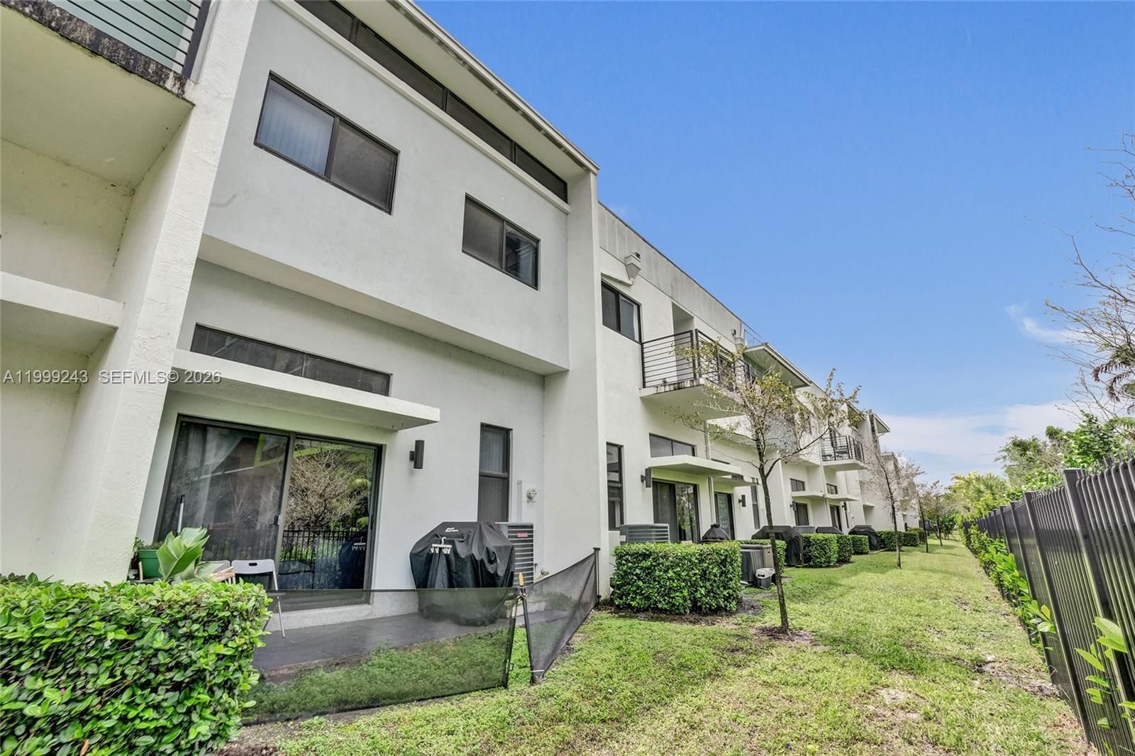 Real estate property located at 4373 9th St, Broward, Plantation Business Park, Plantation, FL