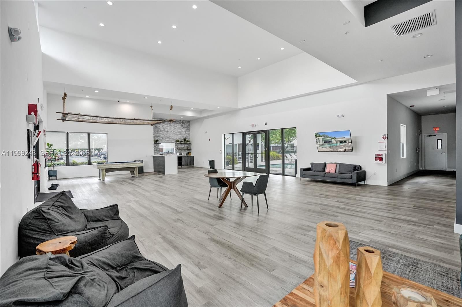 Real estate property located at 4373 9th St, Broward, Plantation Business Park, Plantation, FL