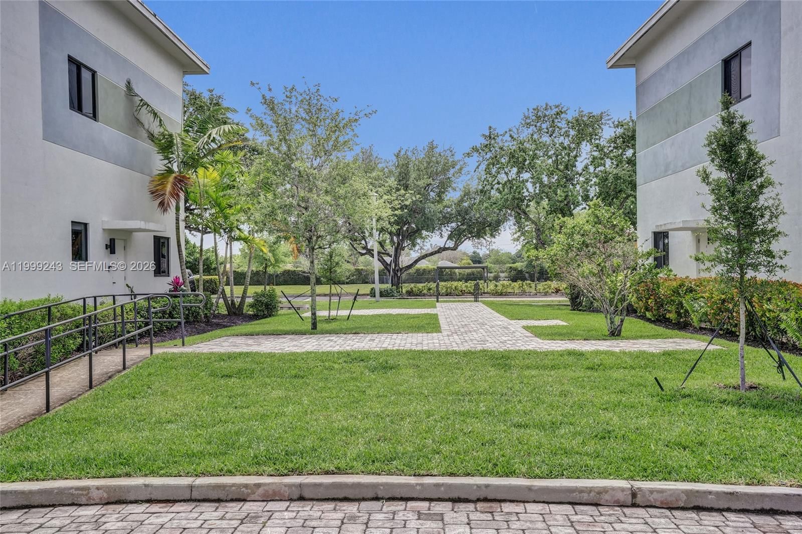 Real estate property located at 4373 9th St, Broward, Plantation Business Park, Plantation, FL