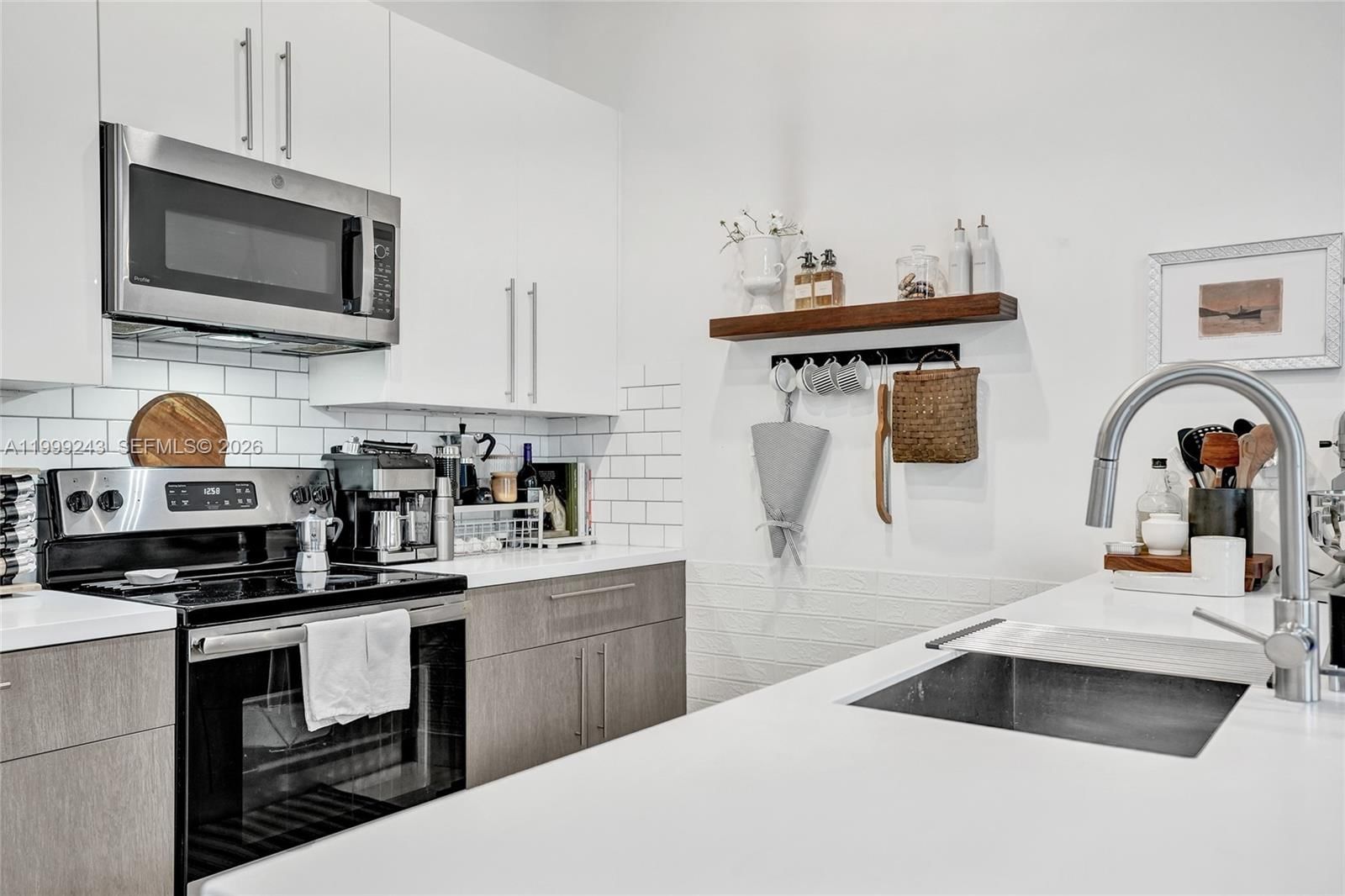 Real estate property located at 4373 9th St, Broward, Plantation Business Park, Plantation, FL