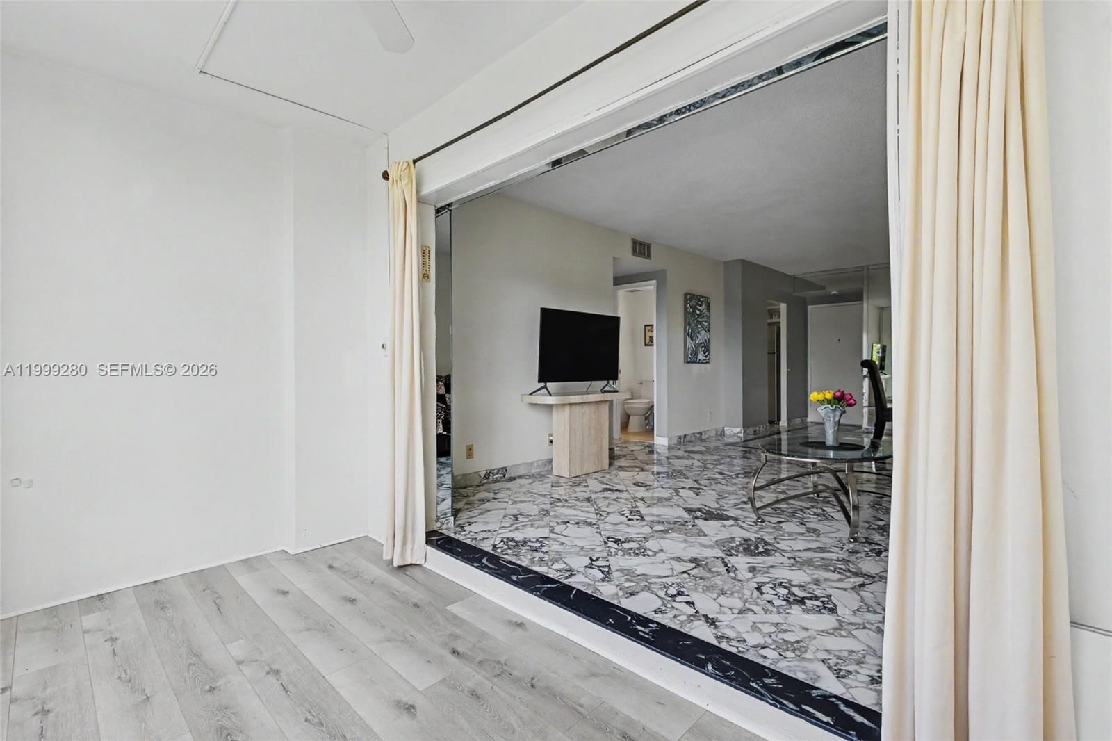 Real estate property located at 4330 Hillcrest Dr #405, Broward, Hillcrest East No 23 Cond, Hollywood, FL