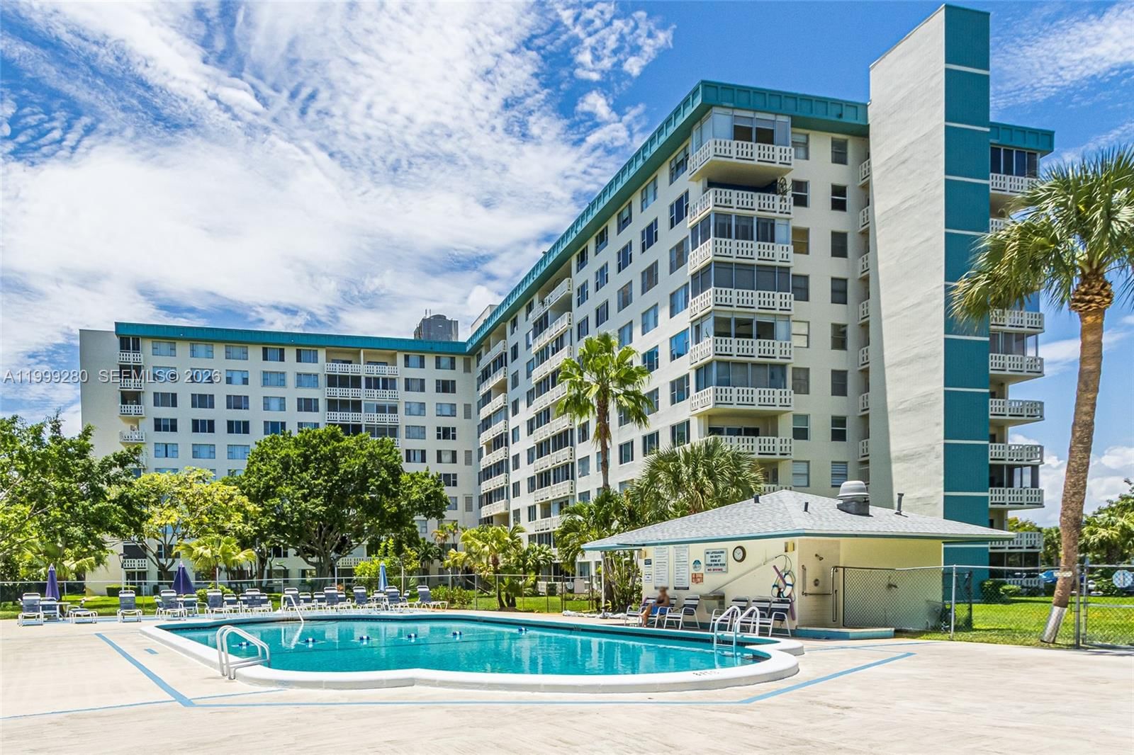 Real estate property located at 4330 Hillcrest Dr #405, Broward, Hillcrest East No 23 Cond, Hollywood, FL