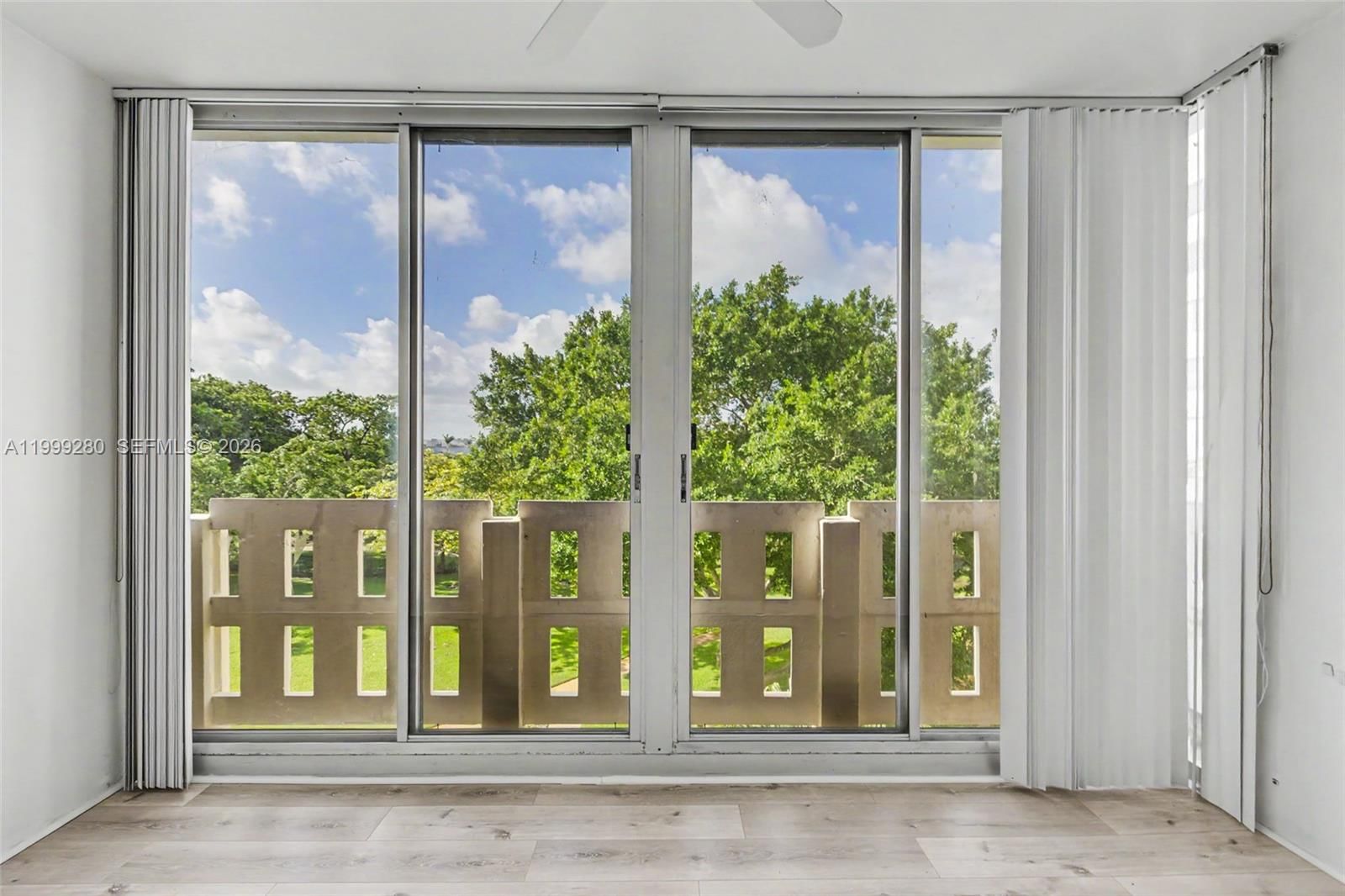 Real estate property located at 4330 Hillcrest Dr #405, Broward, Hillcrest East No 23 Cond, Hollywood, FL