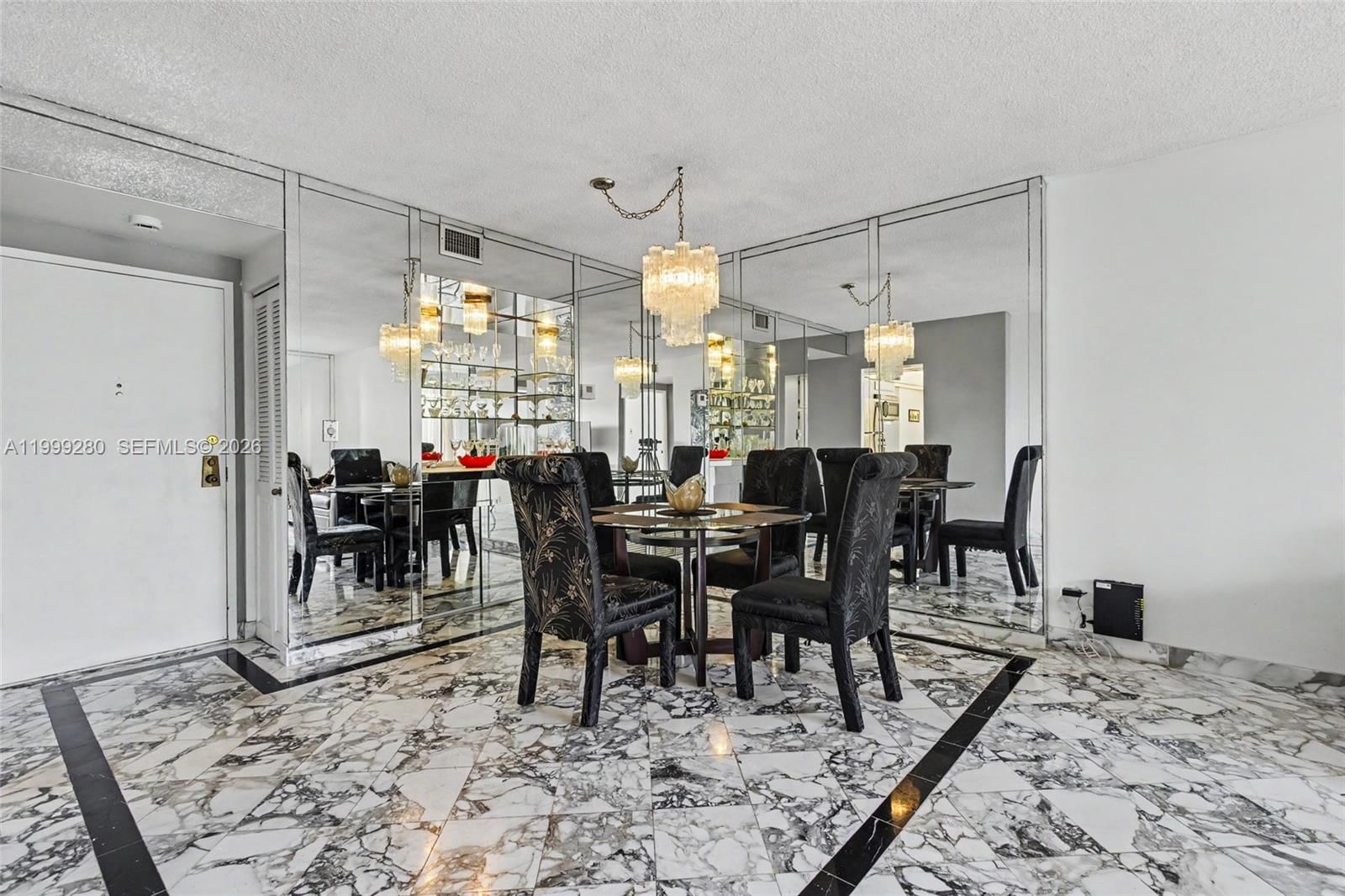 Real estate property located at 4330 Hillcrest Dr #405, Broward, Hillcrest East No 23 Cond, Hollywood, FL