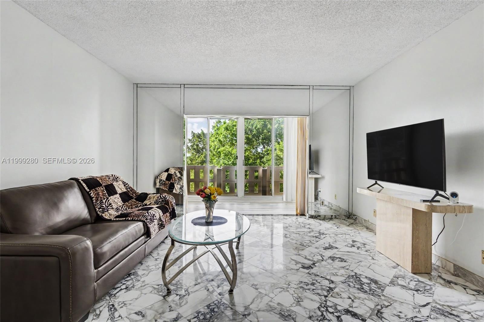 Real estate property located at 4330 Hillcrest Dr #405, Broward, Hillcrest East No 23 Cond, Hollywood, FL
