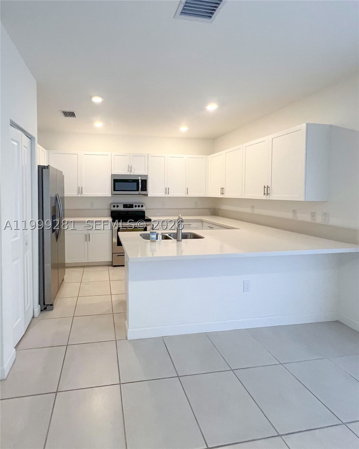 Real estate property located at 20800 5th Ct, Miami-dade, Via Ventura Neighborhood, Miami, FL