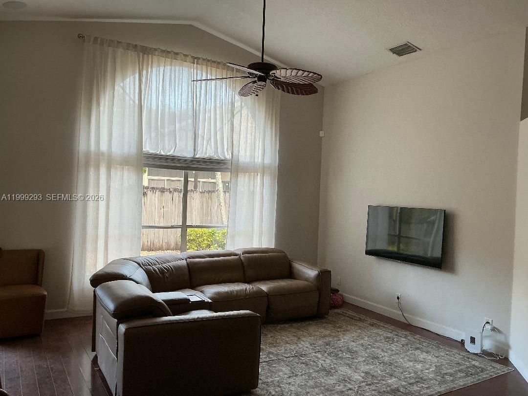 Real estate property located at 2724 Cayenne Ave, Broward, Embassy Lakes, Cooper City, FL