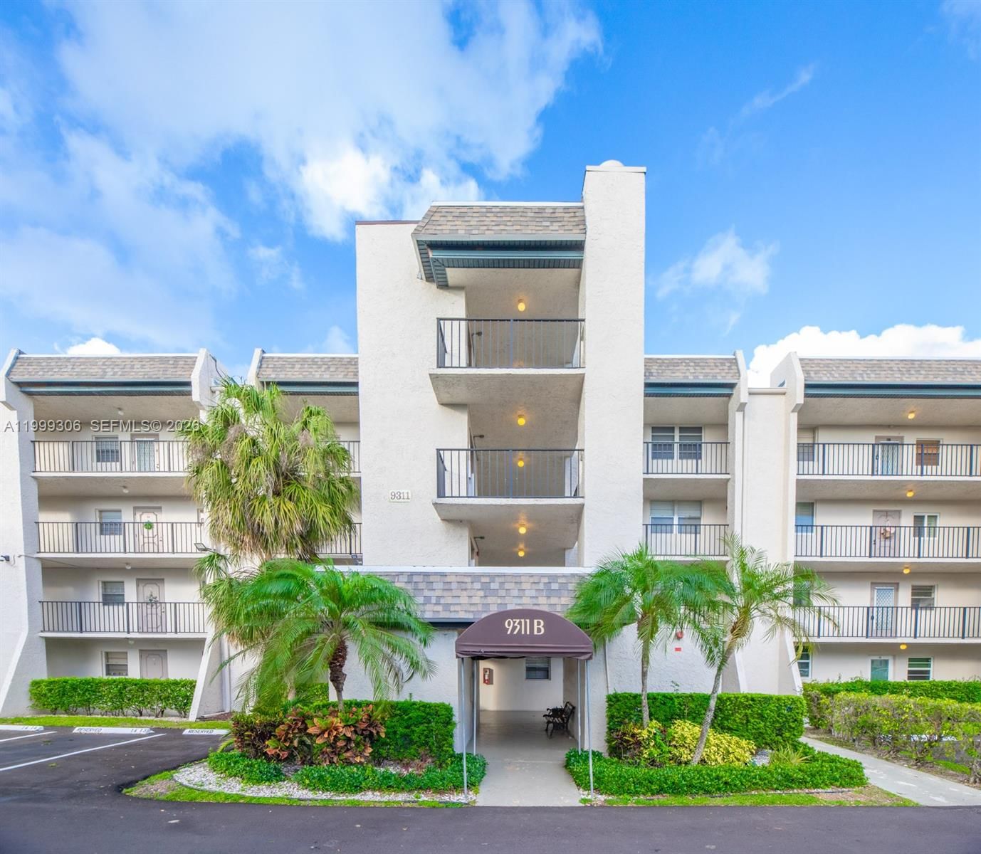 Real estate property located at 9311 Orange Grove Dr #211, Broward, Poinciana 14 Pine Island, Davie, FL