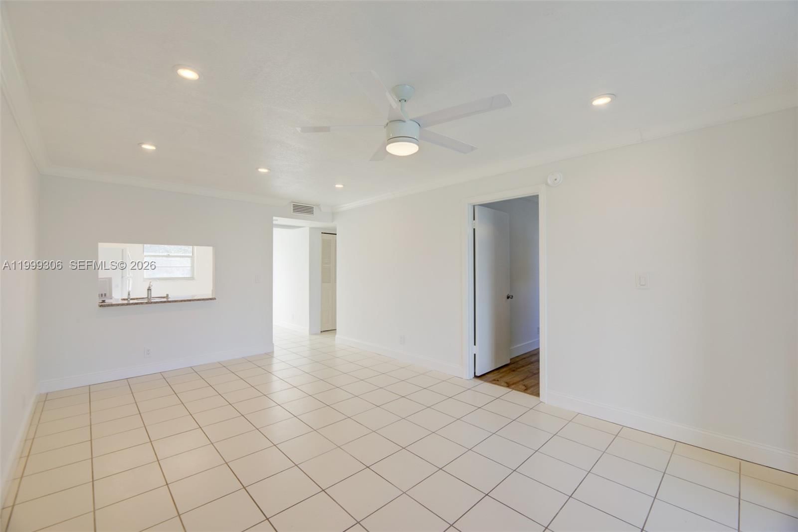 Real estate property located at 9311 Orange Grove Dr #211, Broward, Poinciana 14 Pine Island, Davie, FL