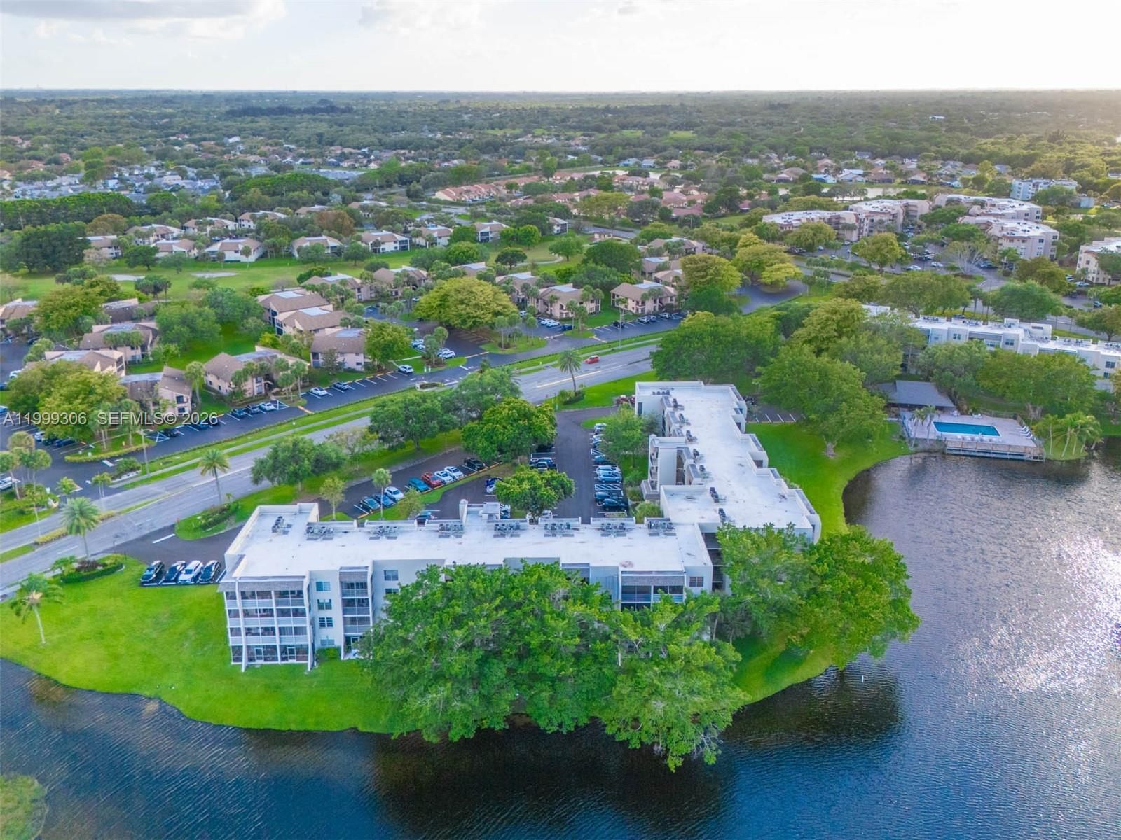 Real estate property located at 9311 Orange Grove Dr #211, Broward, Poinciana 14 Pine Island, Davie, FL