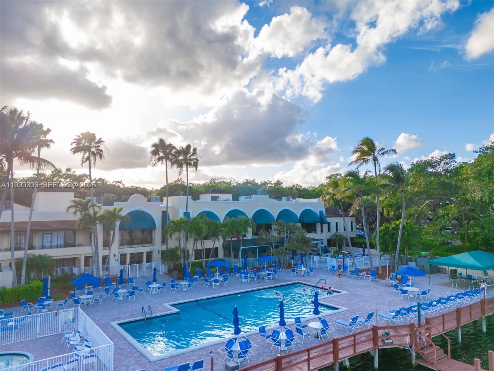 Real estate property located at 9311 Orange Grove Dr #211, Broward, Poinciana 14 Pine Island, Davie, FL