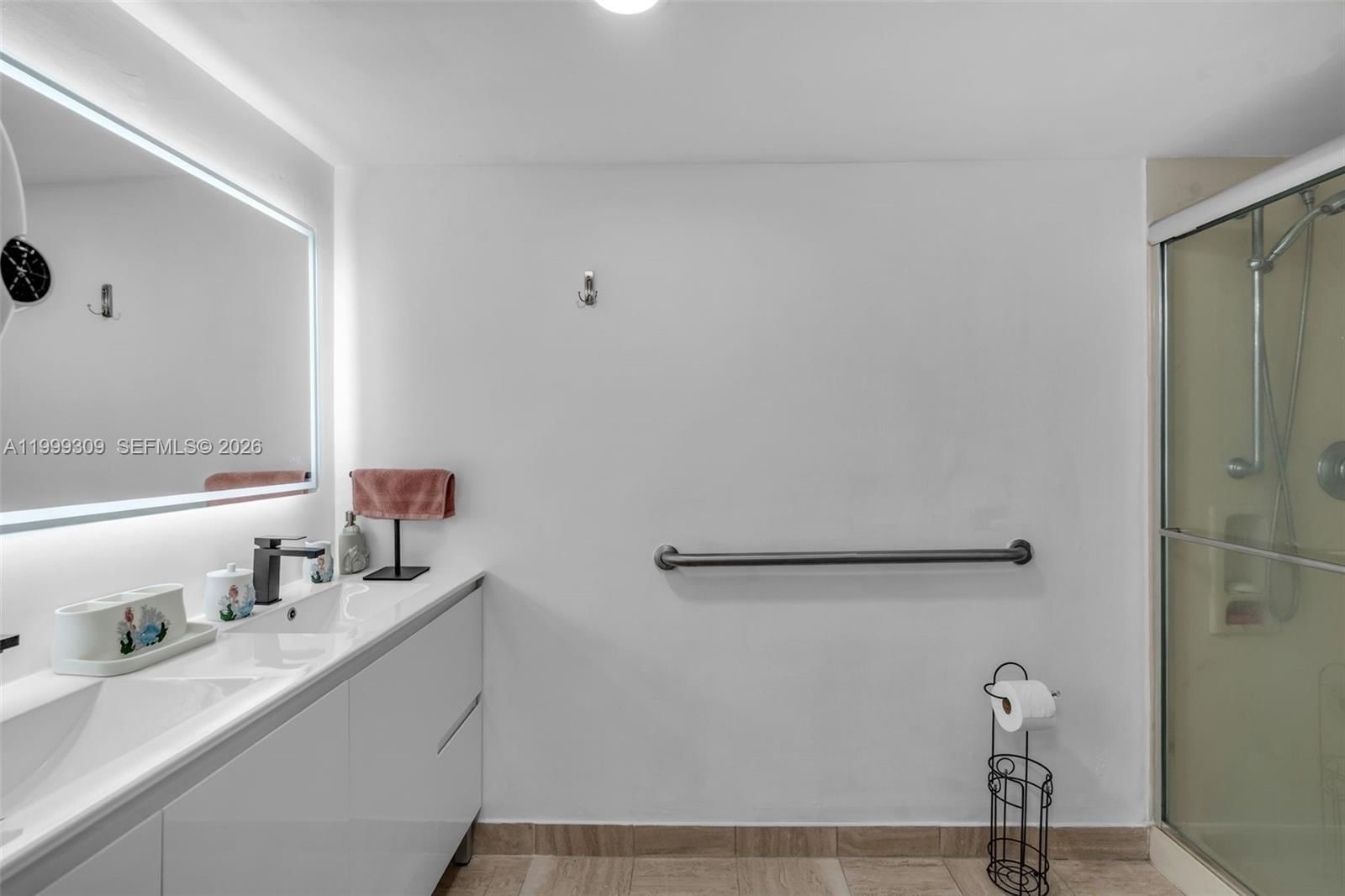 Real estate property located at 1201 Ocean Dr #110S, Broward, Summit Condo, Hollywood, FL