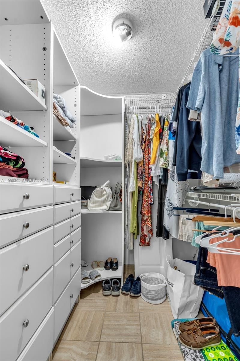 Real estate property located at 1201 Ocean Dr #110S, Broward, Summit Condo, Hollywood, FL