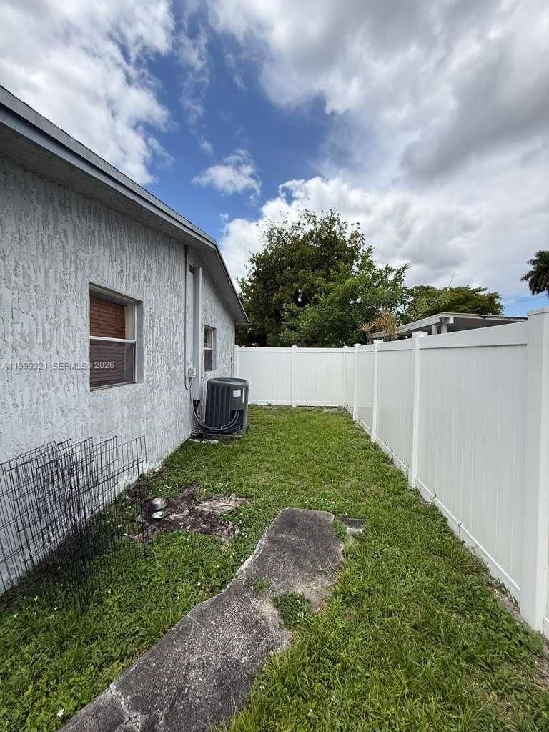 Real estate property located at 6708 Raleigh St, Broward, Driftwood Acres No 1, Hollywood, FL
