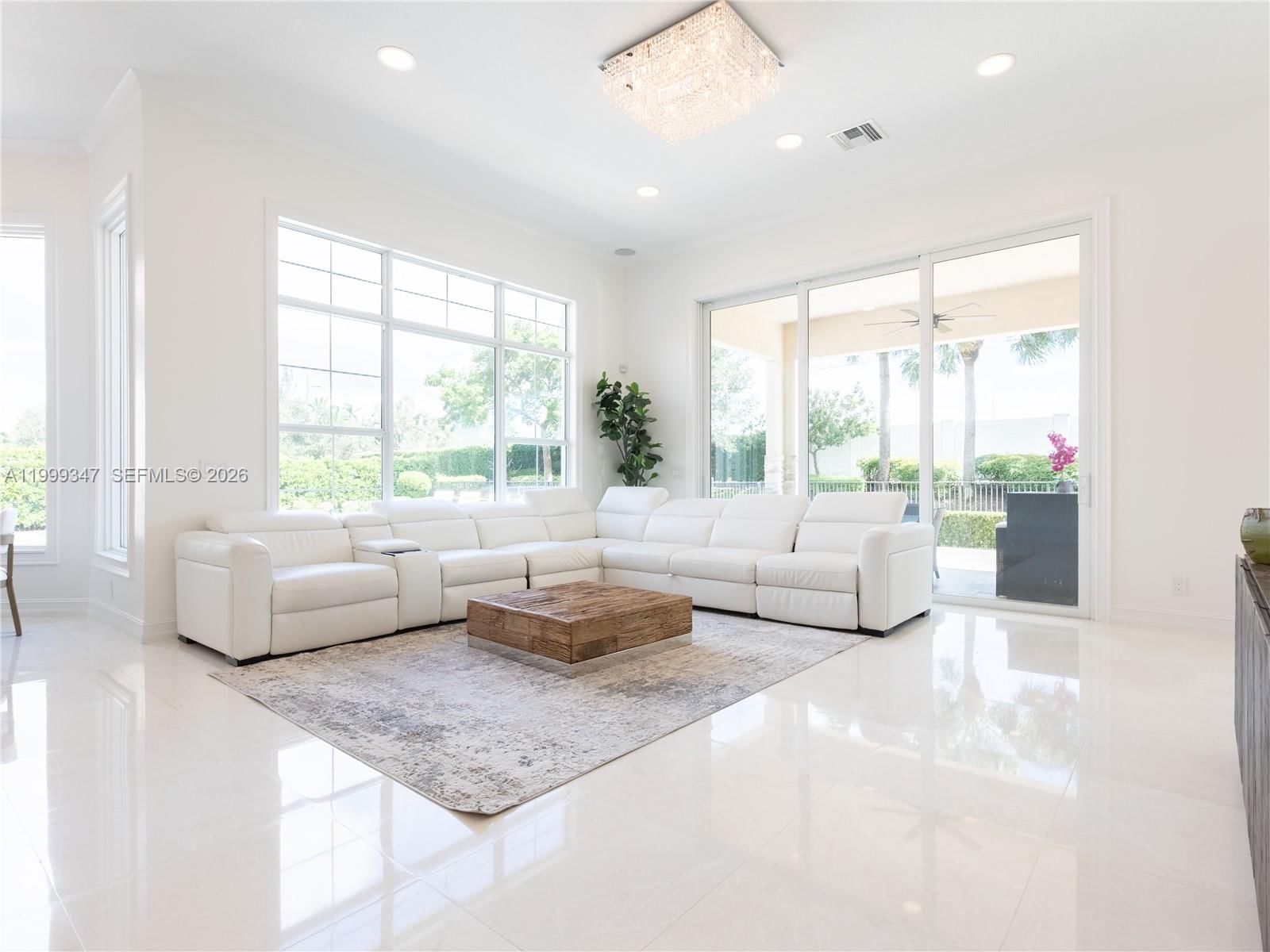 Real estate property located at 4950 Sterling Ranch Cir, Broward, Sterling Ranch, Davie, FL