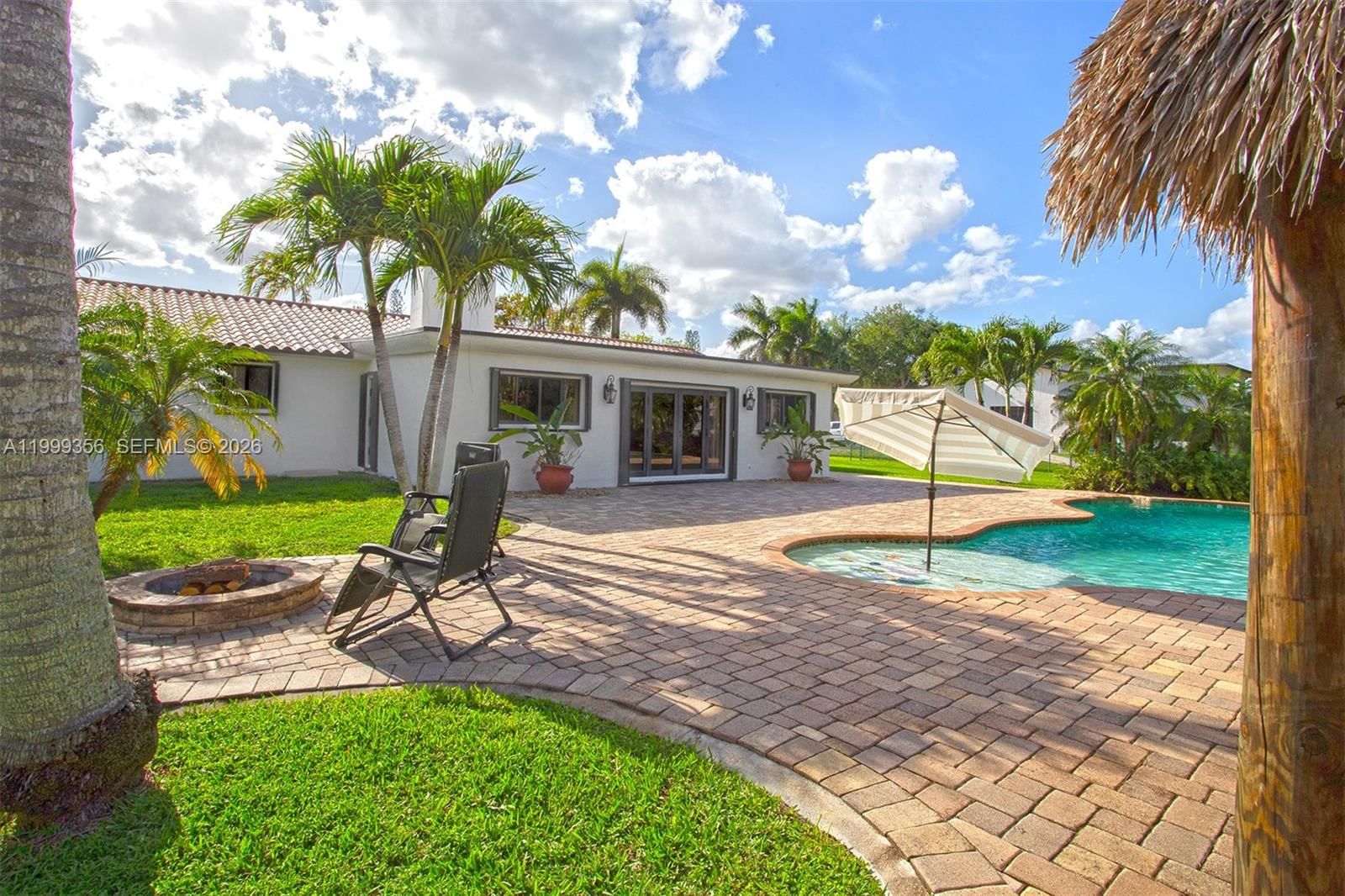 Real estate property located at 5520 163rd Ave, Broward, Chambers Land Co Sub Se1/, Southwest Ranches, FL