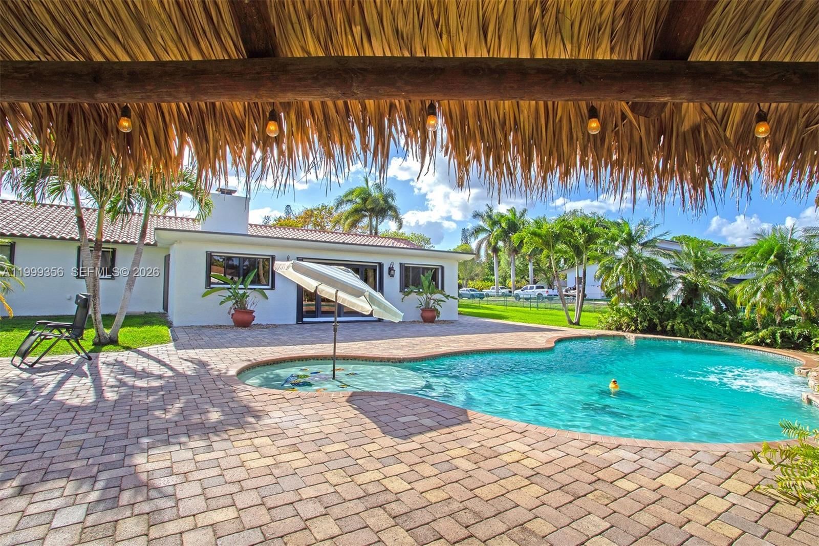 Real estate property located at 5520 163rd Ave, Broward, Chambers Land Co Sub Se1/, Southwest Ranches, FL