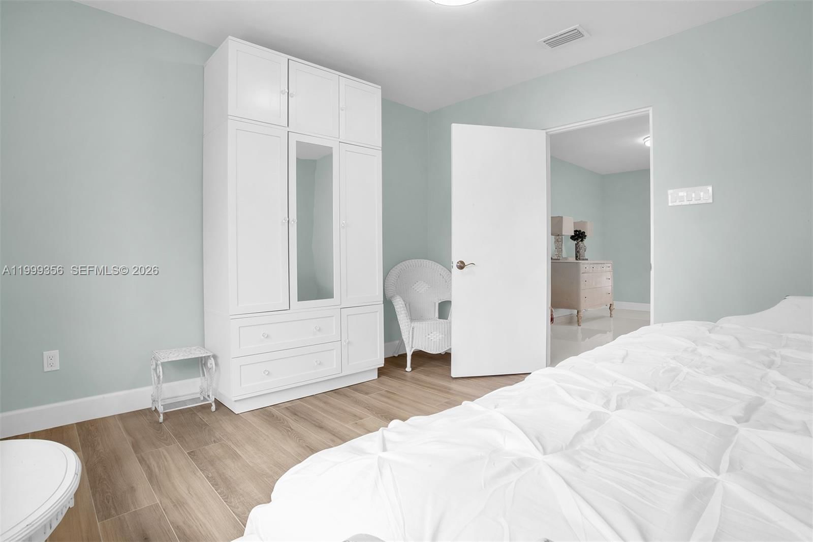 Real estate property located at 5520 163rd Ave, Broward, Chambers Land Co Sub Se1/, Southwest Ranches, FL