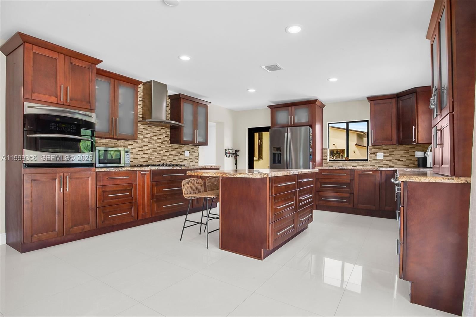 Real estate property located at 5520 163rd Ave, Broward, Chambers Land Co Sub Se1/, Southwest Ranches, FL