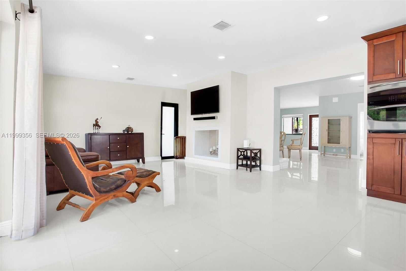 Real estate property located at 5520 163rd Ave, Broward, Chambers Land Co Sub Se1/, Southwest Ranches, FL