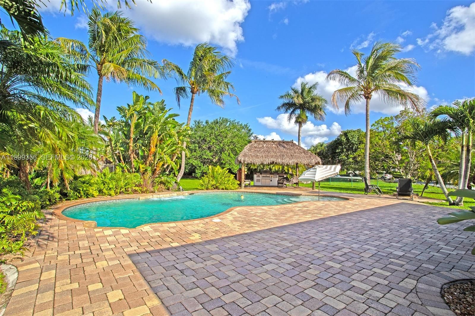 Real estate property located at 5520 163rd Ave, Broward, Chambers Land Co Sub Se1/, Southwest Ranches, FL