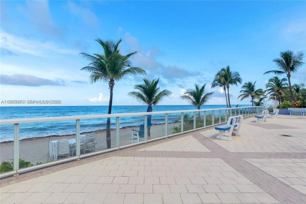 Real estate property located at 2030 Ocean Dr #1402, Broward, Parker Plaza Condo Estate, Hallandale Beach, FL