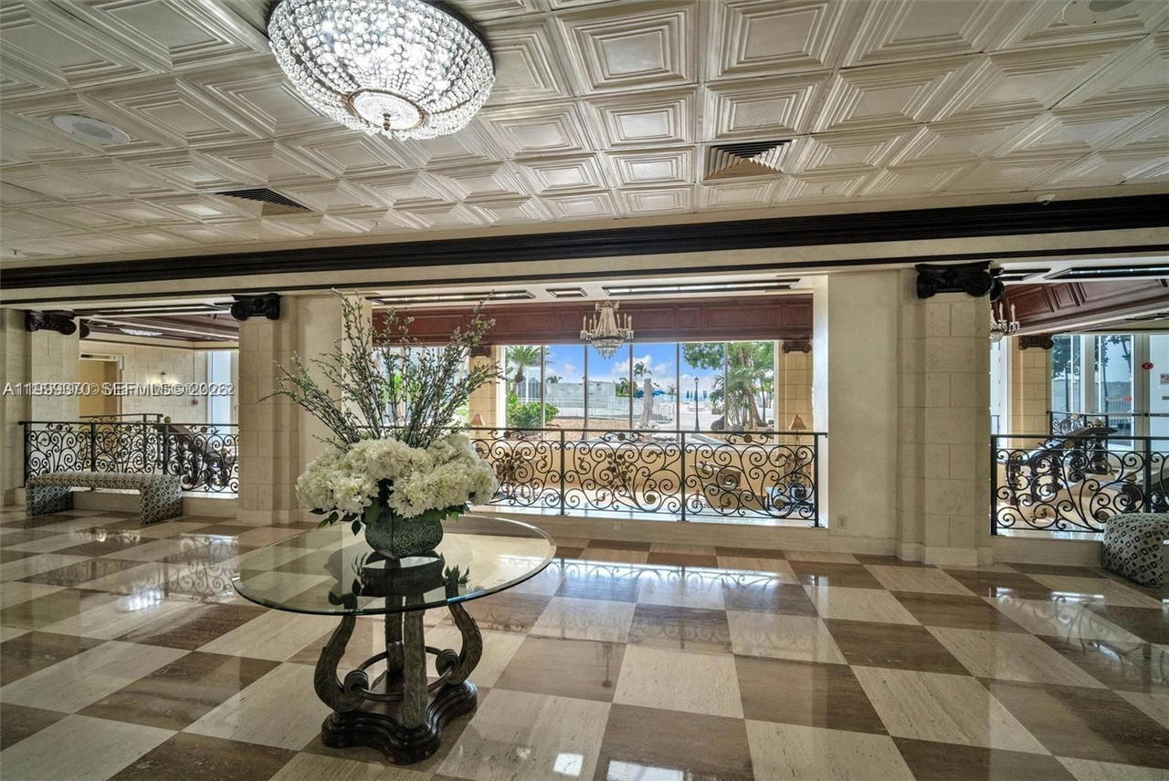 Real estate property located at 2030 Ocean Dr #1402, Broward, Parker Plaza Condo Estate, Hallandale Beach, FL