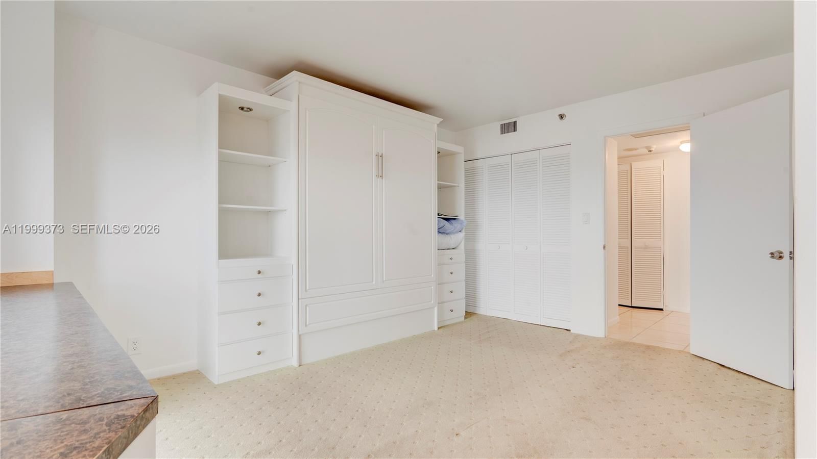 Real estate property located at 4000 Towerside Ter #908, Miami-dade, The Towers Of Quayside Co, Miami, FL