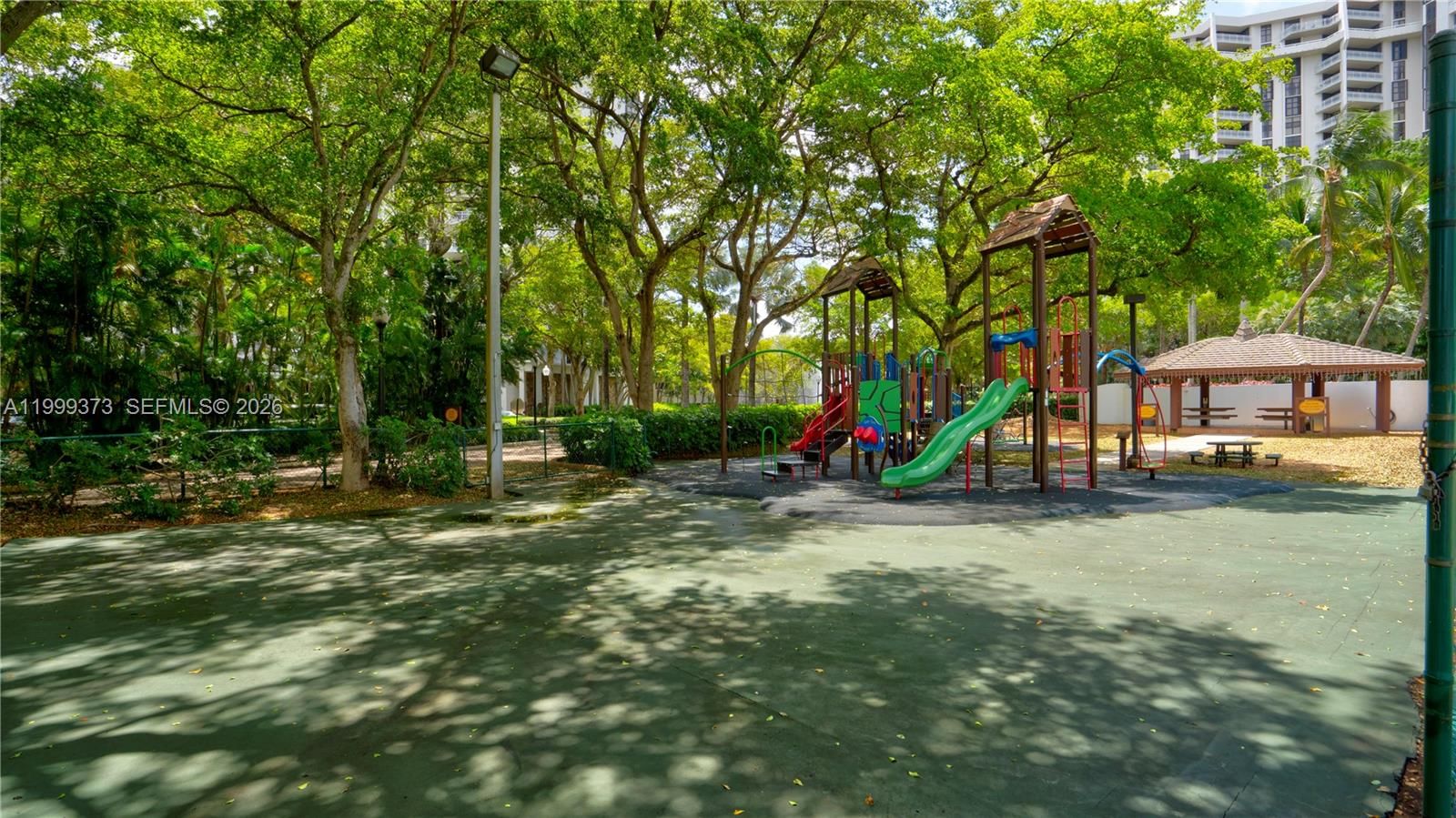 Real estate property located at 4000 Towerside Ter #908, Miami-dade, The Towers Of Quayside Co, Miami, FL