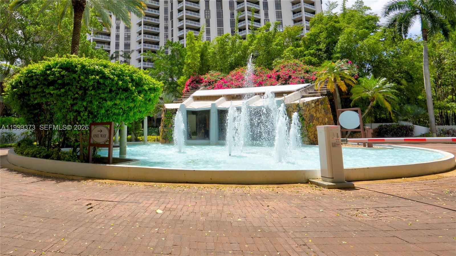 Real estate property located at 4000 Towerside Ter #908, Miami-dade, The Towers Of Quayside Co, Miami, FL