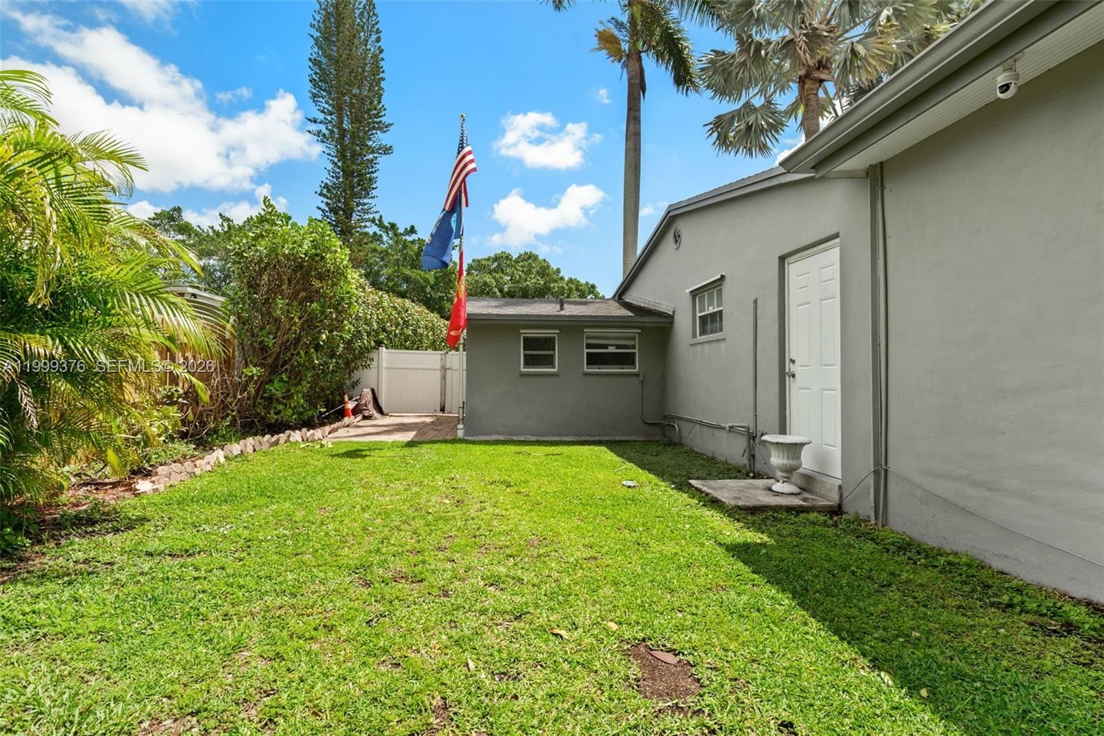 Real estate property located at 911 51st Ave, Broward, Lauderdale Golf Estates, Plantation, FL