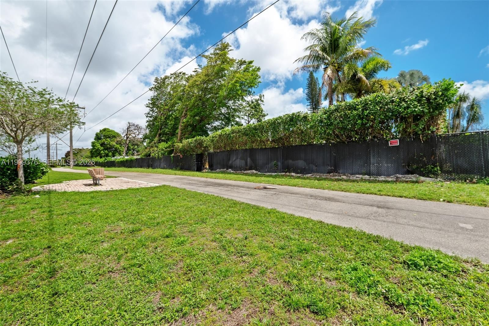 Real estate property located at 911 51st Ave, Broward, Lauderdale Golf Estates, Plantation, FL