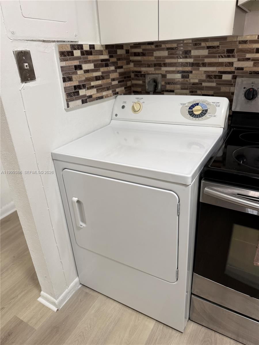 Real estate property located at 1900 68th St B203, Miami-dade, Los Arboles Condo, Hialeah, FL