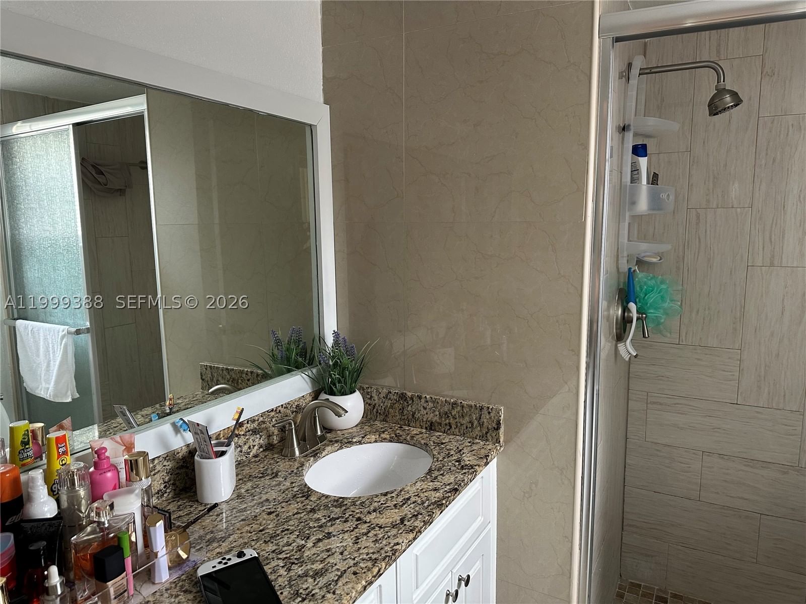Real estate property located at 8021 Sunrise Lakes Dr #101, Broward, Sunrise Lakes 32 Condo, Sunrise, FL