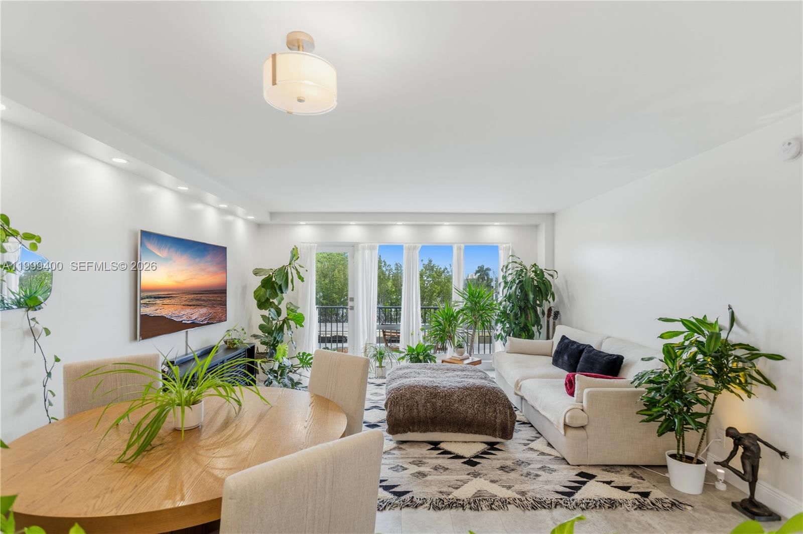 Real estate property located at 340 Sunset Dr #407, Broward, Essex Tower Condo, Fort Lauderdale, FL