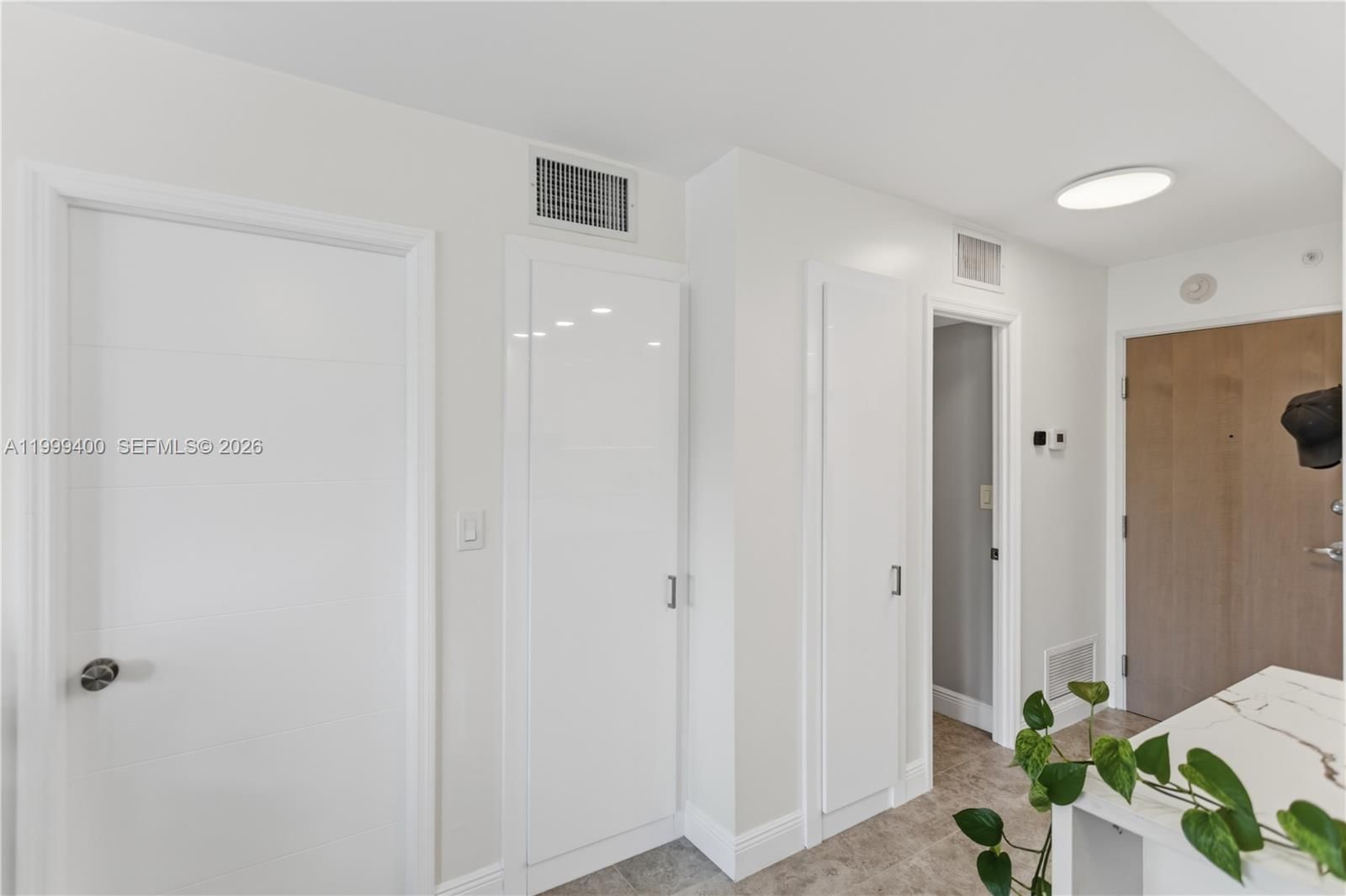 Real estate property located at 340 Sunset Dr #407, Broward, Essex Tower Condo, Fort Lauderdale, FL